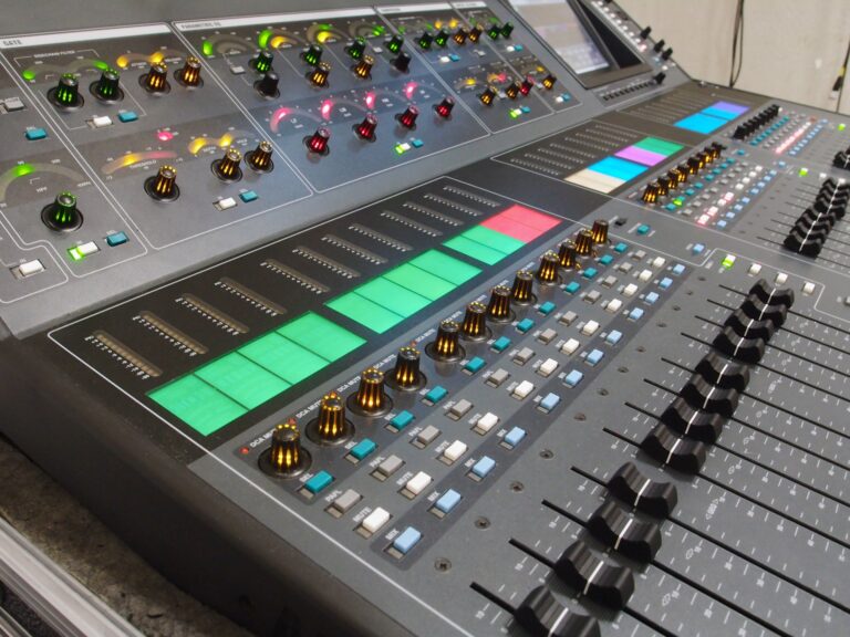 Allen & Heath ilive t112 used side view