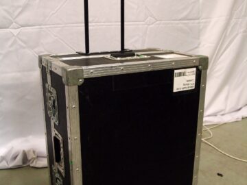 iLive R72 in flight case used