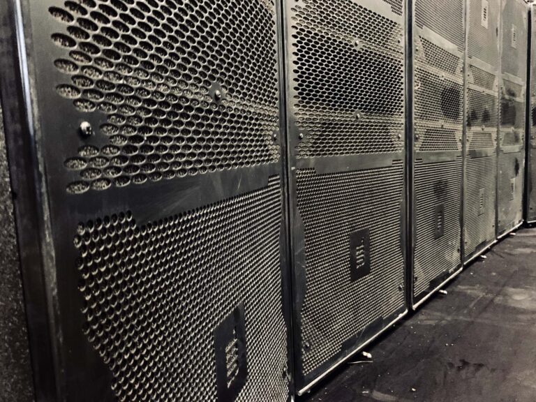 JBL Vertec 4888/4880 line array speaker system for sale