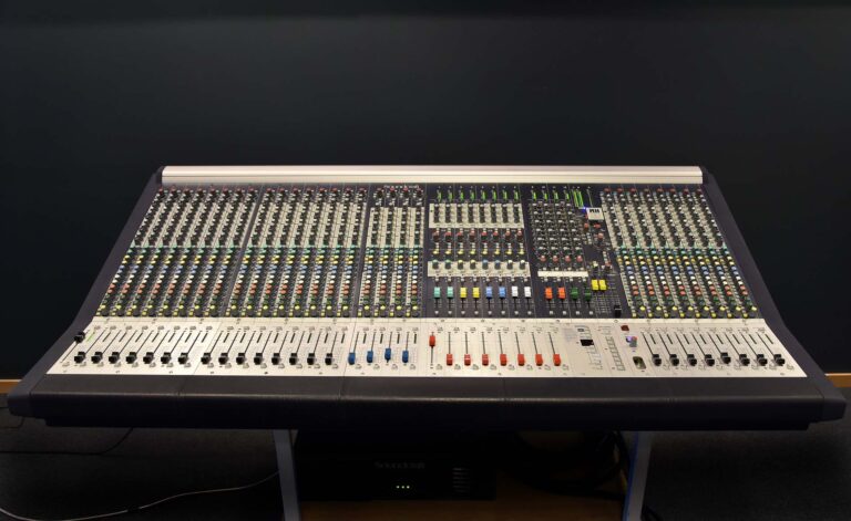 Soundcraft MH3-24 Mixing Console for sale