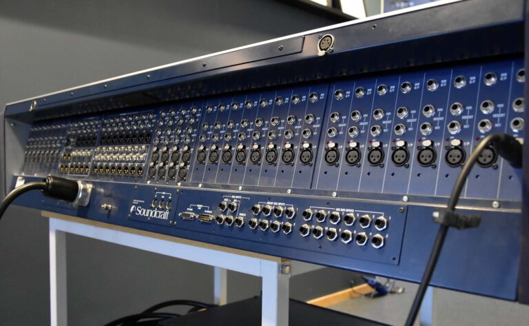 Soundcraft MH3-24 Mixing Console for sale