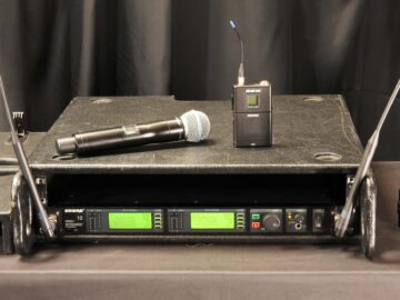 Shure UHF-R UR4D for sale