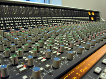SSL AWS 924 production console