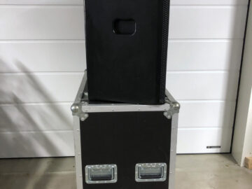 Pair of PS15-R2 with flight case