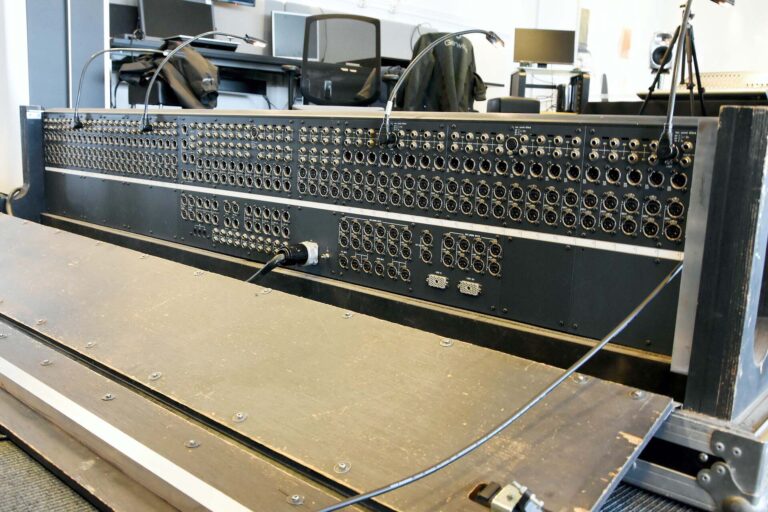 Soundcraft Series 5 for sale