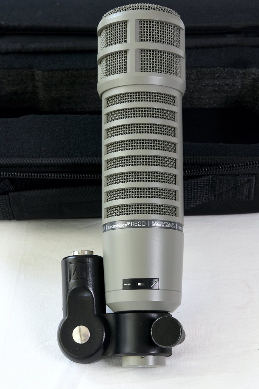 re20 microphone pop filter