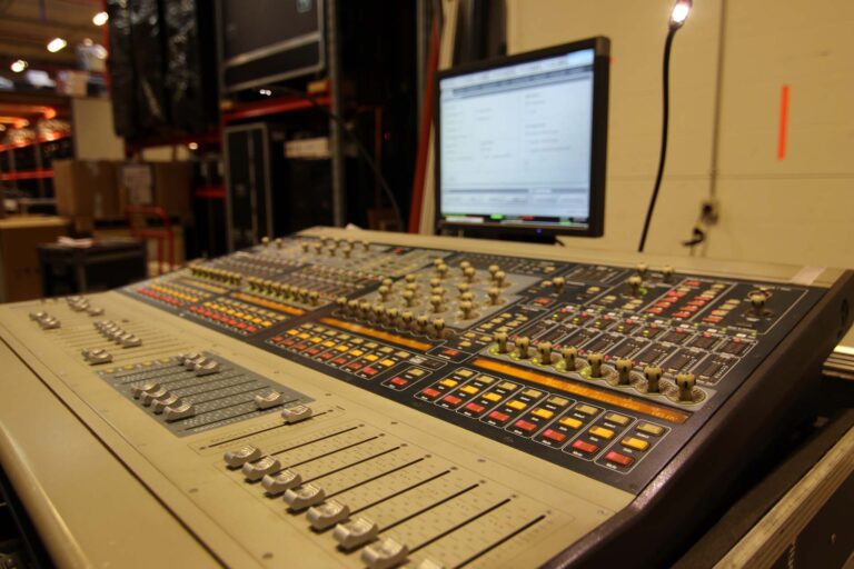 Avid VENUE Profile