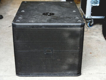 Used JBL VRX918S on Gearwise