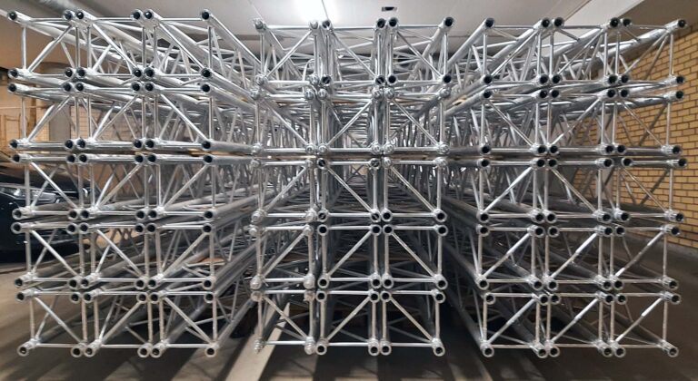 Milos QTB3000 Truss