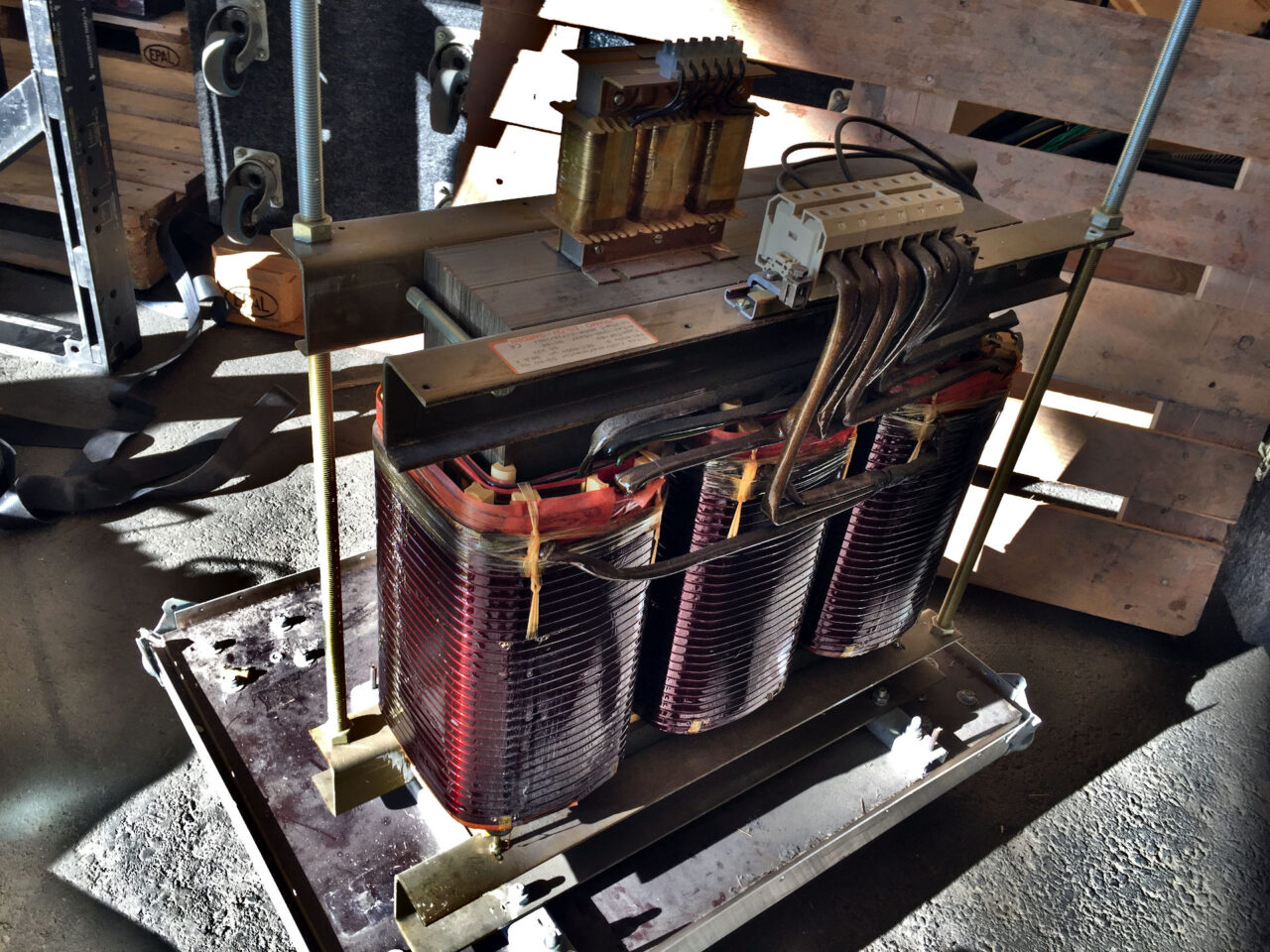 Isolation transformer 400/400V 3phase 60kVA TGF60 Gearwise AV