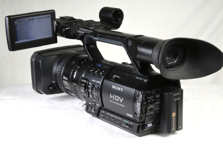 Used Sony HVR-Z1E HD Camera with acessories