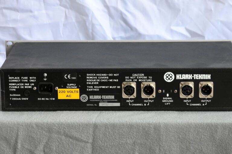 Klark Teknik DN332 2x16 band EQ