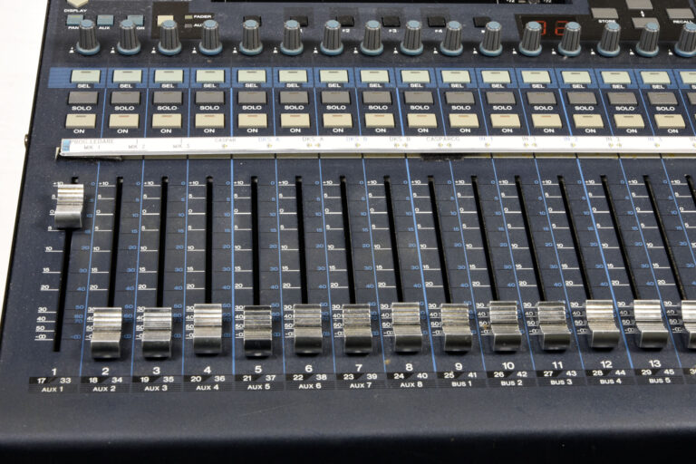 Yamaha DM1000 with meter bridge