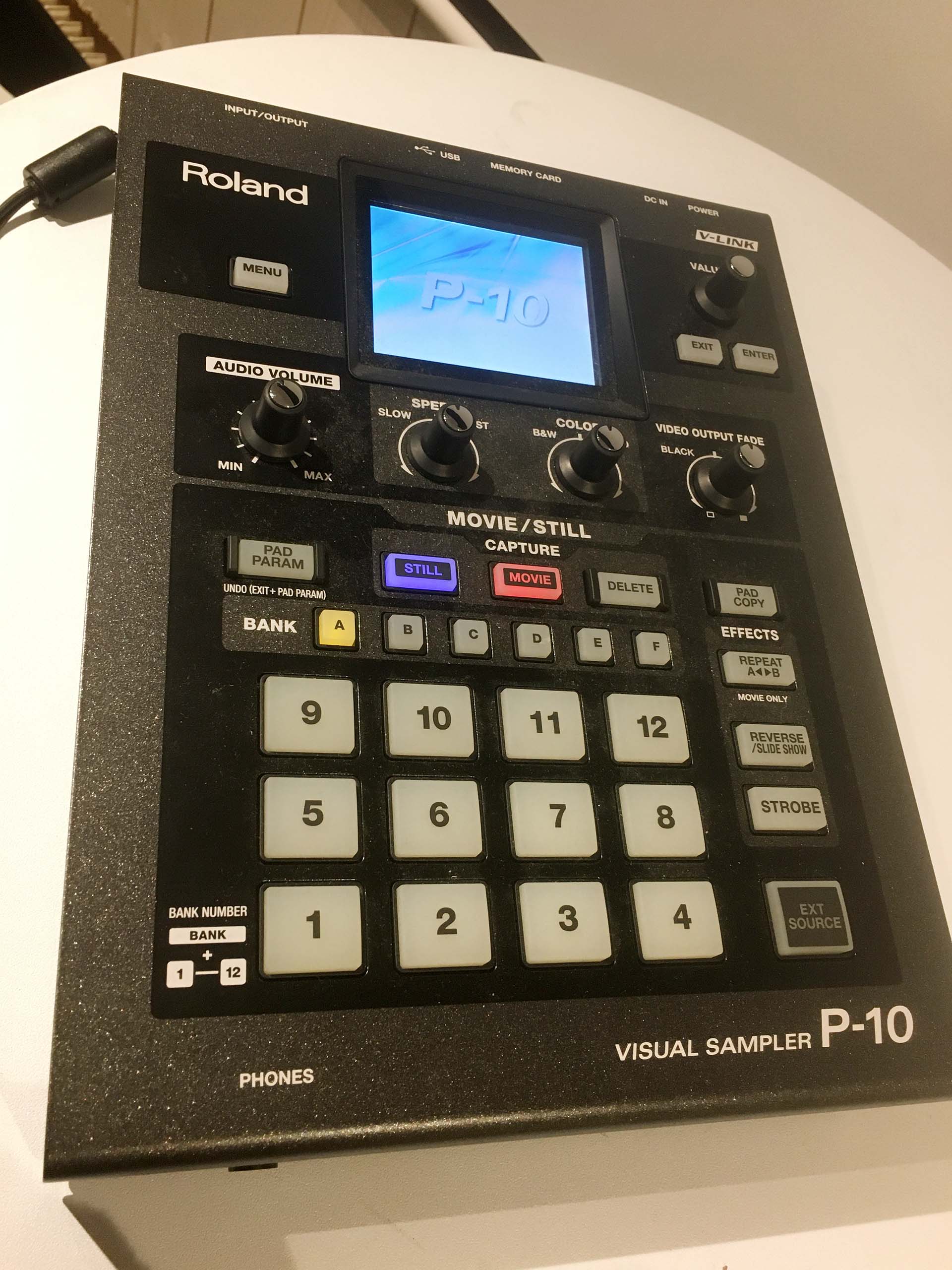 Roland P-10 Visual Sampler – Gearwise – AV & Stage Equipment