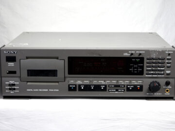 Sony PCM-2700A DAT Recorder