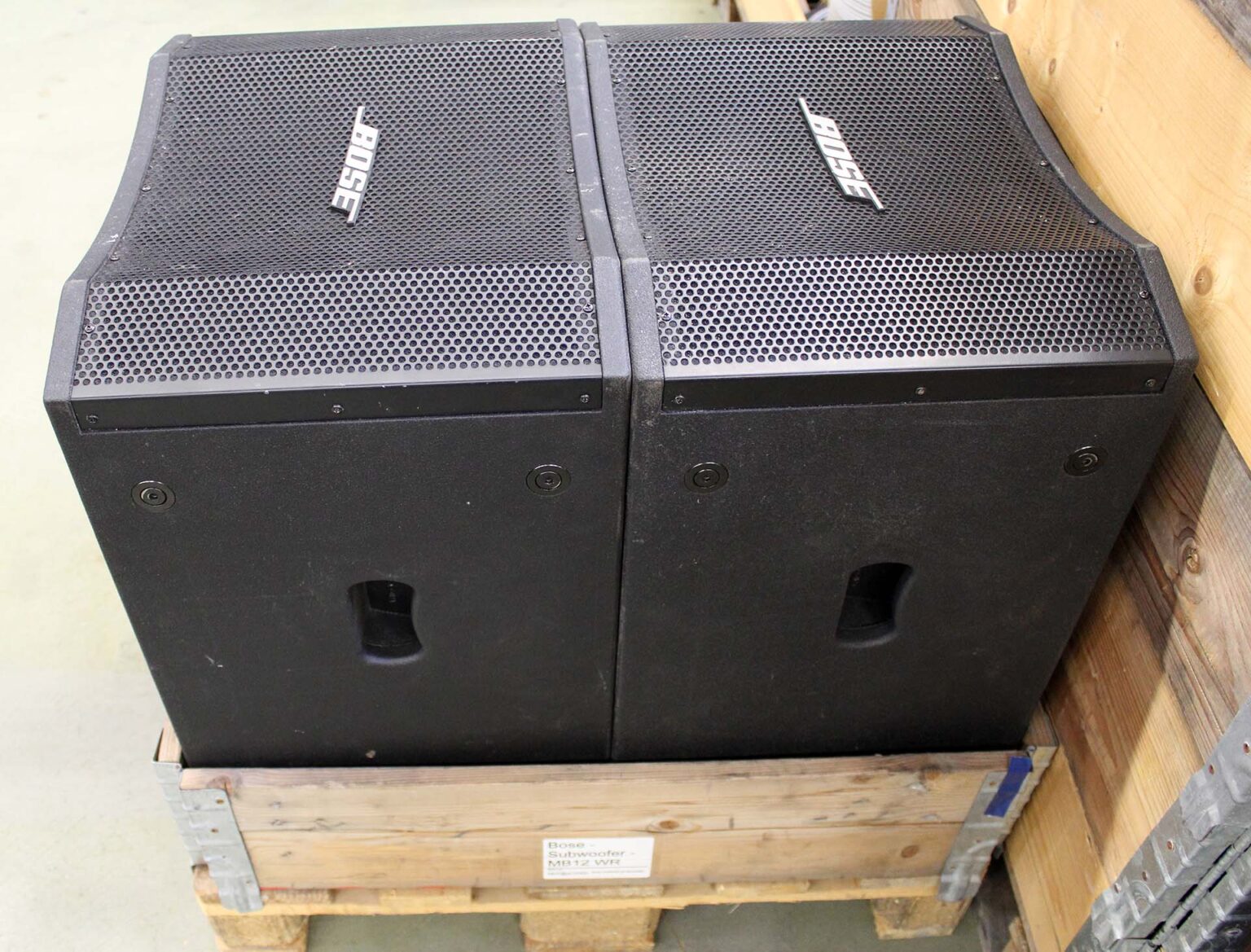 Bose MB12 WR Subwoofer – Gearwise – AV & Stage Equipment