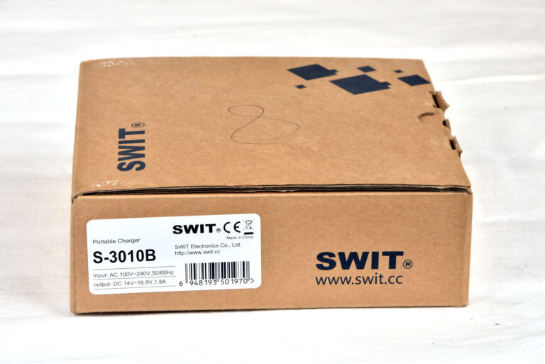 SWIT S-3010B Portable Charger