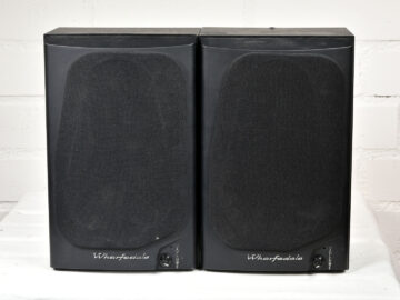 Whardale Diamond 7 Active Speaker Pair
