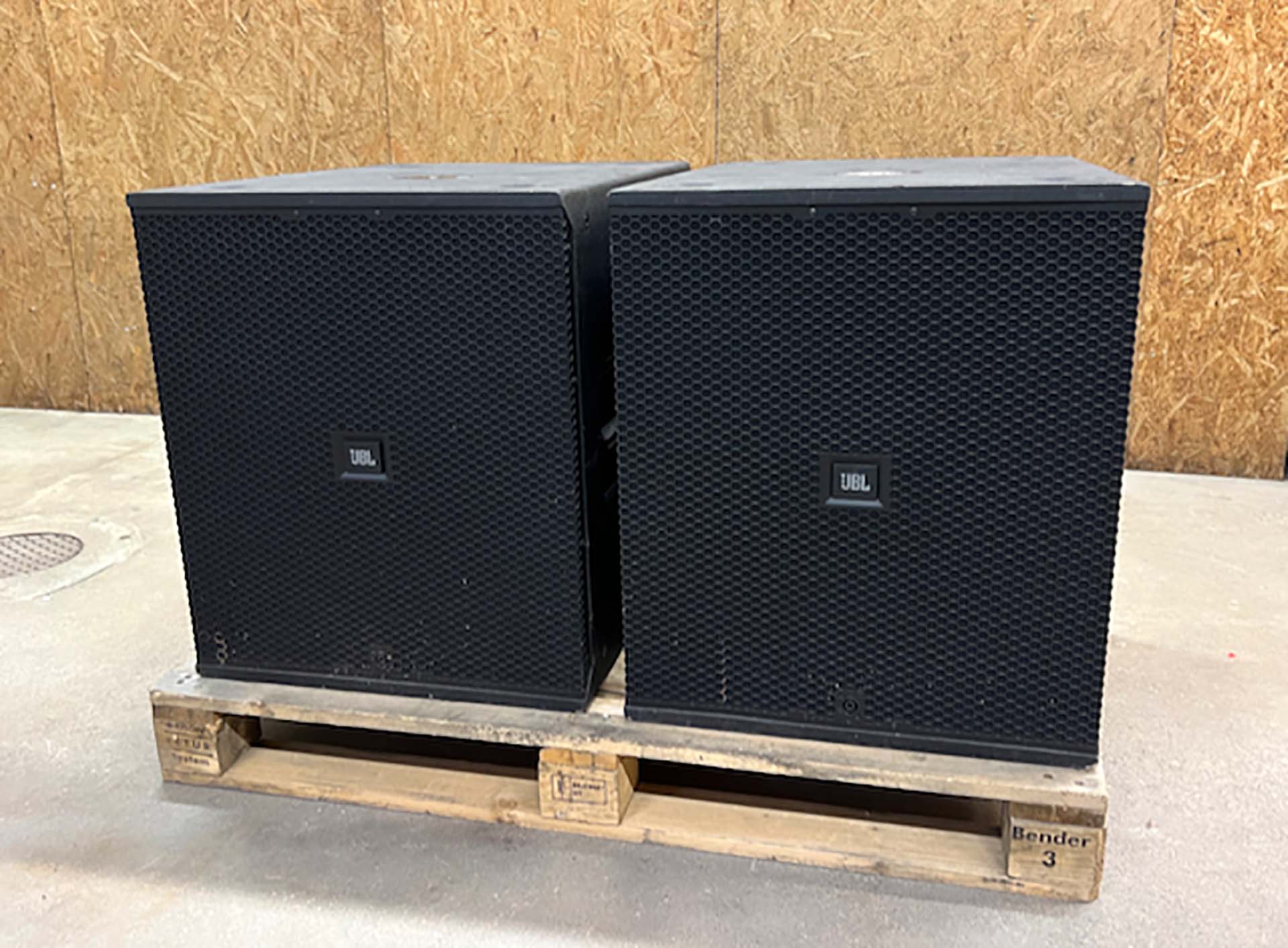 Jbl vtx hot sale f