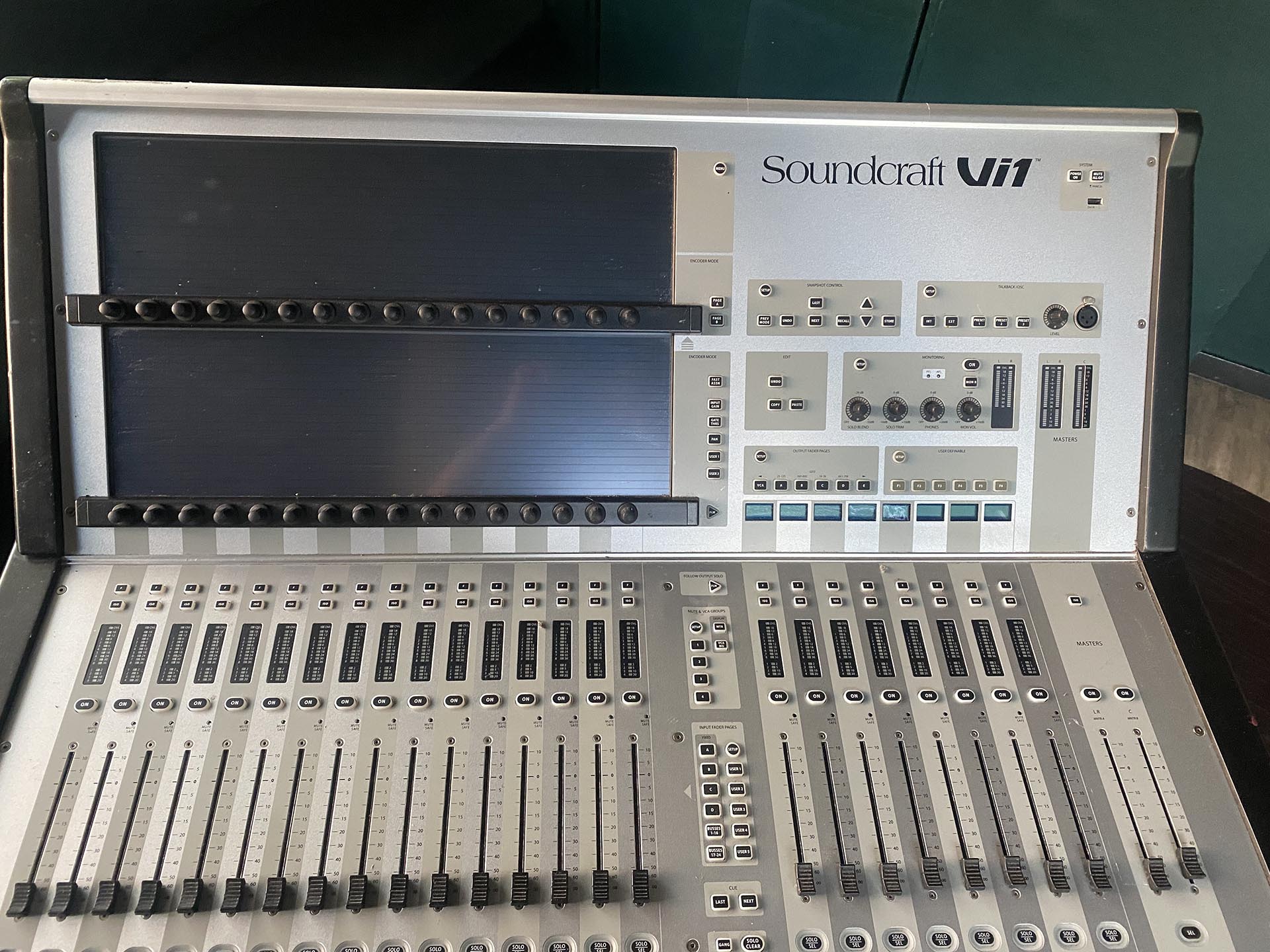 Soundcraft Vi1 system package Gearwise AV & Stage Equipment