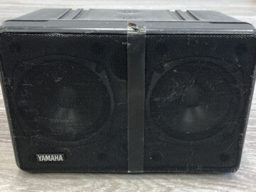Yamaha S22 Speakers