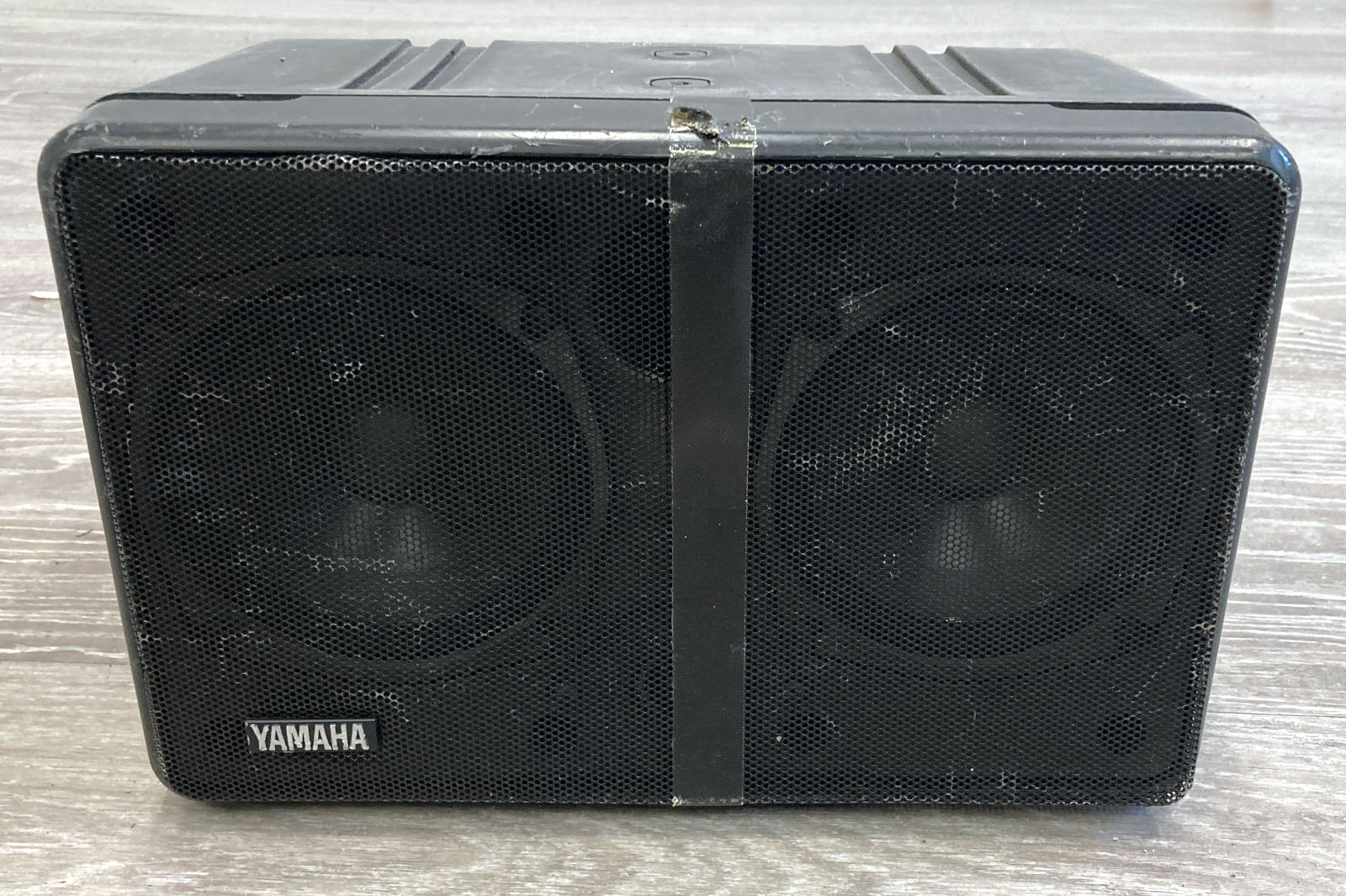 Yamaha S22 Speakers Gearwise AV & Stage Equipment