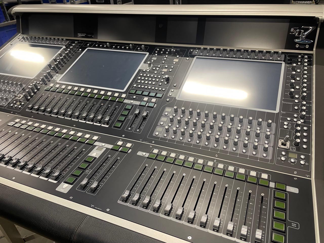 DiGiCo Quantum 7 system package Gearwise AV & Stage Equipment