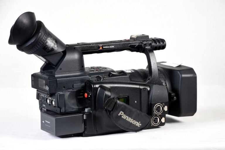 Panasonic AG-HVX201AE P2 HD Camcorder