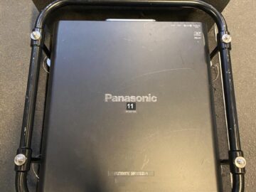 Panasonic PT-DZ110XE